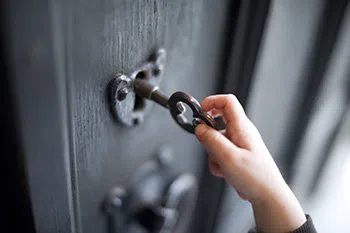 St Petersburg Advantage Locksmith St Petersburg, FL 727-378-0477 St Petersburg Advantage Locksmith St Petersburg, FL 727-378-0477 - door-unlock